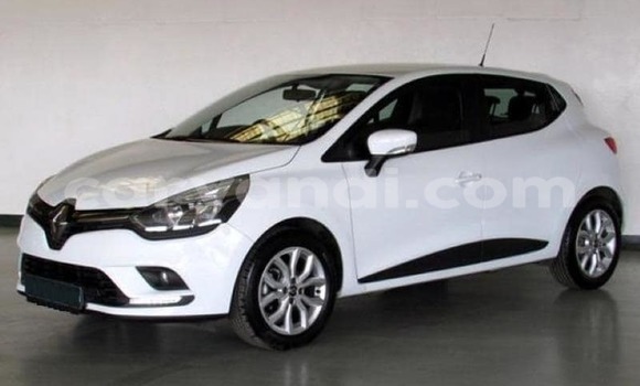 Tenga Tsaru Renault Clio Chena Mota in Lusaka in Zambia Tenga Tsaru Renault Clio Chena Mota in Lusaka in Zambia