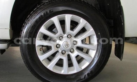 Buy Used Toyota Land Cruiser Prado White Car in Lusaka in Zambia Buy Used Toyota Land Cruiser Prado White Car in Lusaka in Zambia