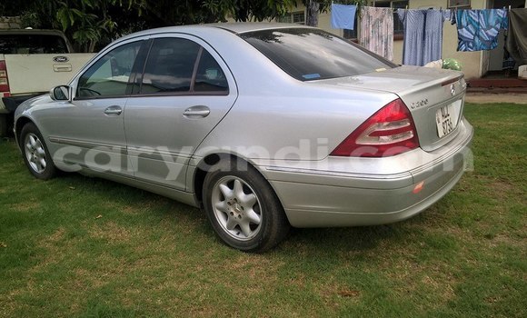 Acheter Occasion Voiture Mercedes‒Benz 190 Autre à Chingola, Zambie Acheter Occasion Voiture Mercedes‒Benz 190 Autre à Chingola, Zambie