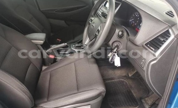 Acheter Occasion Voiture Hyundai Tucson Bleu à Lusaka, Zambie Acheter Occasion Voiture Hyundai Tucson Bleu à Lusaka, Zambie