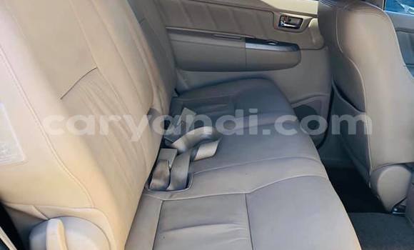 Acheter Occasion Voiture Toyota Fortuner Gris à Lusaka, Zambie Acheter Occasion Voiture Toyota Fortuner Gris à Lusaka, Zambie