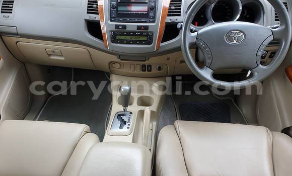Acheter Occasion Voiture Toyota Fortuner Blanc à Lusaka, Zambie Acheter Occasion Voiture Toyota Fortuner Blanc à Lusaka, Zambie