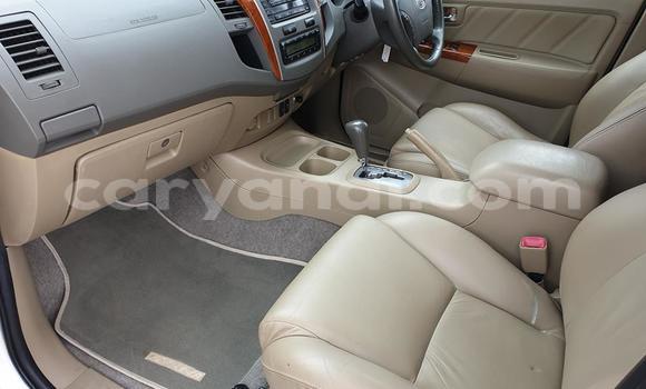 Acheter Occasion Voiture Toyota Fortuner Blanc à Lusaka, Zambie Acheter Occasion Voiture Toyota Fortuner Blanc à Lusaka, Zambie
