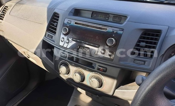 Acheter Occasion Voiture Toyota Hilux Blanc à Lusaka, Zambie Acheter Occasion Voiture Toyota Hilux Blanc à Lusaka, Zambie