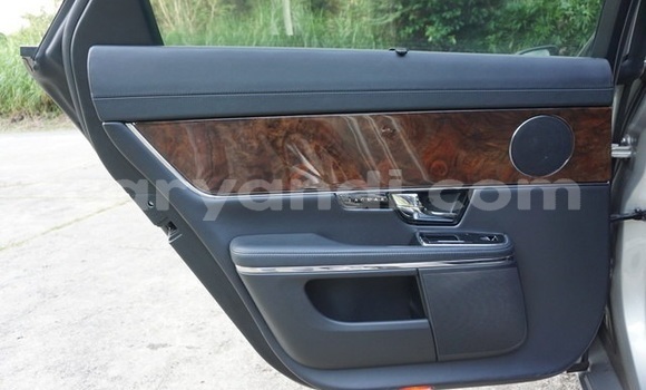 Acheter Import Voiture Jaguar XJ Autre à Lusaka, Zambie Acheter Import Voiture Jaguar XJ Autre à Lusaka, Zambie
