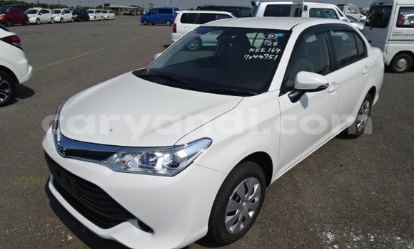 Acheter Occasion Voiture Toyota Axio Blanc à Lusaka, Zambie Acheter Occasion Voiture Toyota Axio Blanc à Lusaka, Zambie