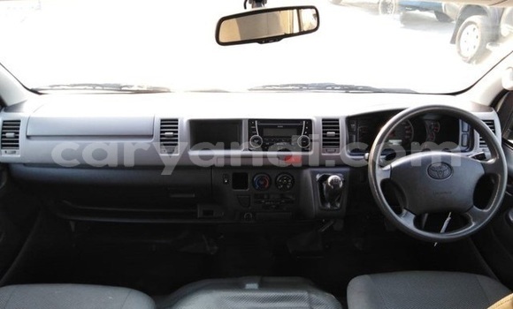 Acheter Import Voiture Toyota Hiace Blanc à Lusaka, Zambie Acheter Import Voiture Toyota Hiace Blanc à Lusaka, Zambie