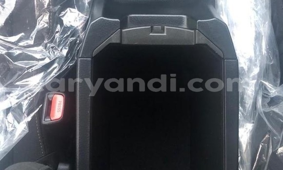 Acheter Import Voiture Toyota RAV4 Noir à Lusaka, Zambie Acheter Import Voiture Toyota RAV4 Noir à Lusaka, Zambie