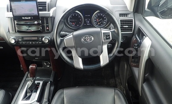 Acheter Import Voiture Toyota Land Cruiser Prado Noir à Lusaka, Zambie Acheter Import Voiture Toyota Land Cruiser Prado Noir à Lusaka, Zambie
