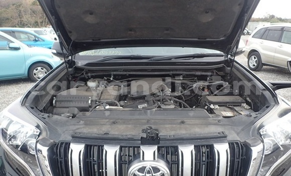 Acheter Import Voiture Toyota Land Cruiser Prado Noir à Lusaka, Zambie Acheter Import Voiture Toyota Land Cruiser Prado Noir à Lusaka, Zambie