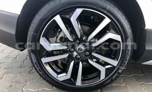 Tenga Tsaru Volvo V40 Cross Country Chena Mota in Chingola in Zambia Tenga Tsaru Volvo V40 Cross Country Chena Mota in Chingola in Zambia