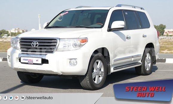 Nunua Imported Toyota Land Cruiser Nyeupe Gari ndani ya Import - Dubai nchini Zambia Nunua Imported Toyota Land Cruiser Nyeupe Gari ndani ya Import - Dubai nchini Zambia