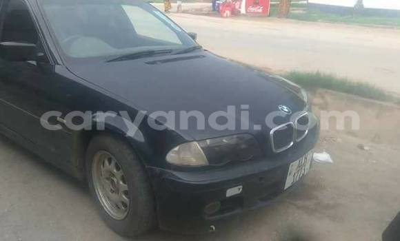 Nunua Ilio tumika BMW 3–Series Nyeusi Gari ndani ya Chipata nchini Zambia Nunua Ilio tumika BMW 3–Series Nyeusi Gari ndani ya Chipata nchini Zambia