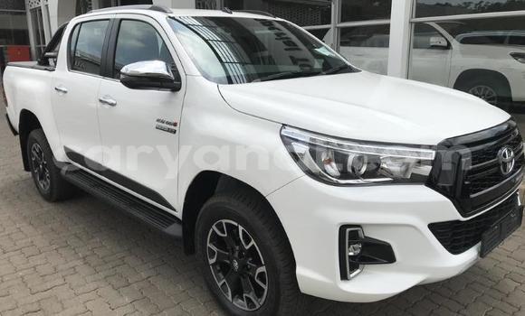 Buy Used Toyota Hilux White Car in Lusaka in Zambia Buy Used Toyota Hilux White Car in Lusaka in Zambia