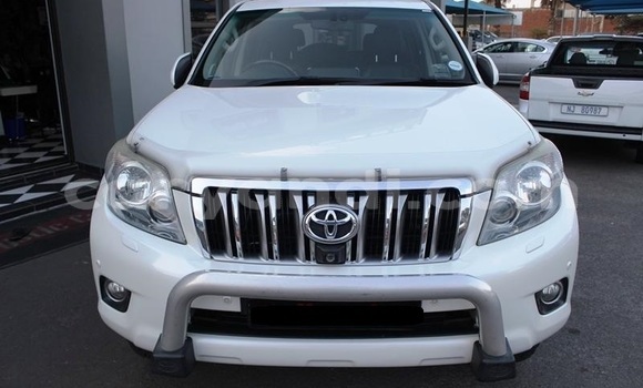 Buy Used Toyota Land Cruiser Prado White Car in Lusaka in Zambia Buy Used Toyota Land Cruiser Prado White Car in Lusaka in Zambia