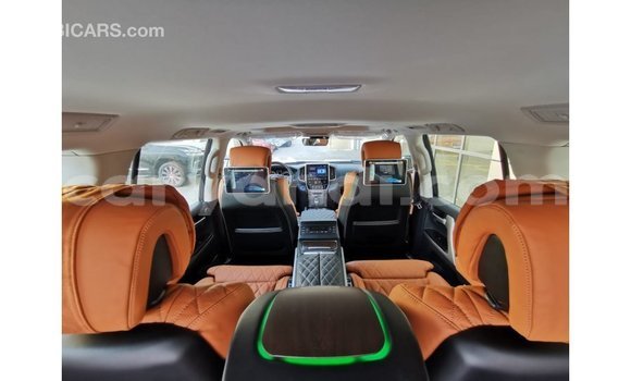 Tenga Imported Toyota Land Cruiser Nhema Mota in Import - Dubai in Zambia Tenga Imported Toyota Land Cruiser Nhema Mota in Import - Dubai in Zambia