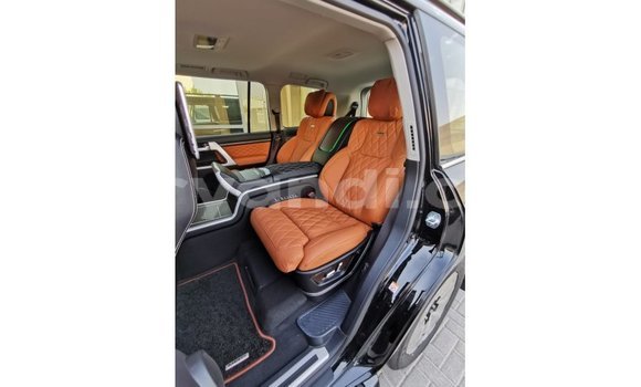 Tenga Imported Toyota Land Cruiser Nhema Mota in Import - Dubai in Zambia Tenga Imported Toyota Land Cruiser Nhema Mota in Import - Dubai in Zambia