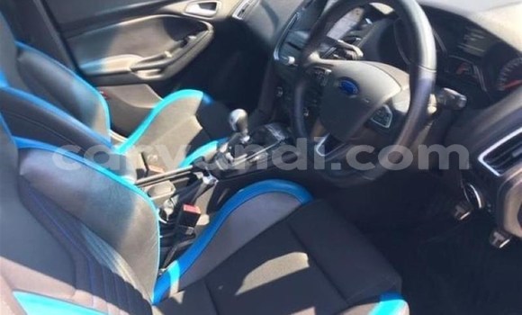 Nunua Ilio tumika Ford Focus RS Bluu Gari ndani ya Chilanga nchini Lusaka Nunua Ilio tumika Ford Focus RS Bluu Gari ndani ya Chilanga nchini Lusaka