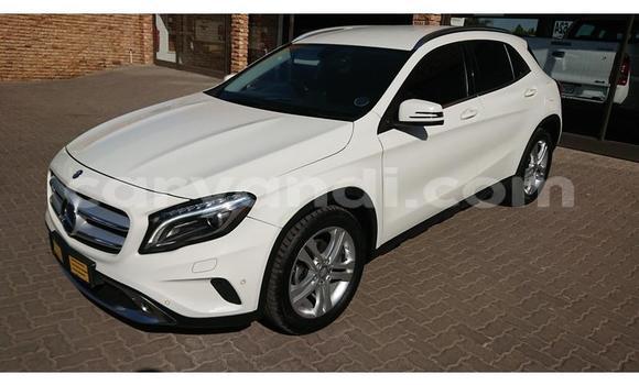 Tenga Tsaru Mercedes‒Benz GLA-klasse Chena Mota in Chingola in Zambia Tenga Tsaru Mercedes‒Benz GLA-klasse Chena Mota in Chingola in Zambia