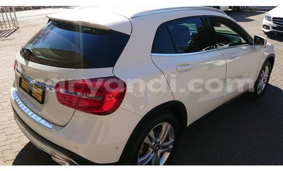 Tenga Tsaru Mercedes‒Benz GLA-klasse Chena Mota in Chingola in Zambia Tenga Tsaru Mercedes‒Benz GLA-klasse Chena Mota in Chingola in Zambia