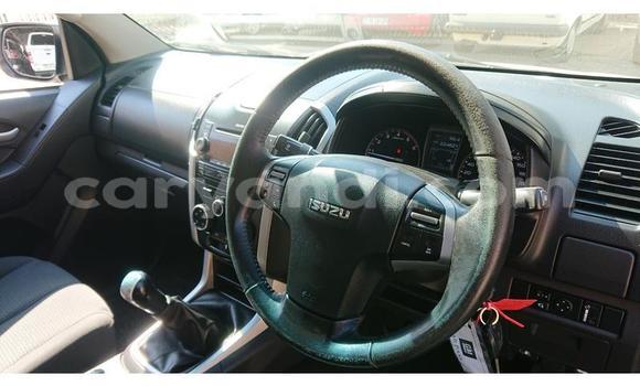 Tenga Tsaru Isuzu KB Chena Mota in Chinsali in Northern Tenga Tsaru Isuzu KB Chena Mota in Chinsali in Northern