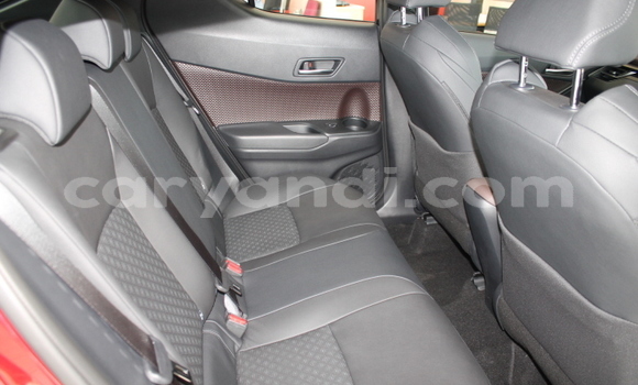 Nunua Ilio tumika Toyota C-HR Nyekundu Gari ndani ya Chingola nchini Zambia Nunua Ilio tumika Toyota C-HR Nyekundu Gari ndani ya Chingola nchini Zambia