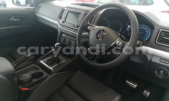 Nunua Ilio tumika Volkswagen Amarok Nyeusi Gari ndani ya Livingstone nchini Zambia Nunua Ilio tumika Volkswagen Amarok Nyeusi Gari ndani ya Livingstone nchini Zambia