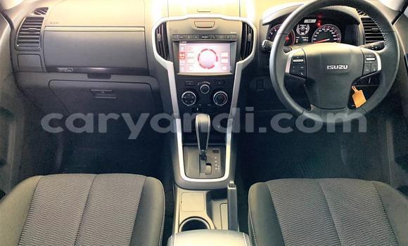 Nunua Ilio tumika Isuzu D–MAX Nyeupe Gari ndani ya Chilanga nchini Lusaka Nunua Ilio tumika Isuzu D–MAX Nyeupe Gari ndani ya Chilanga nchini Lusaka