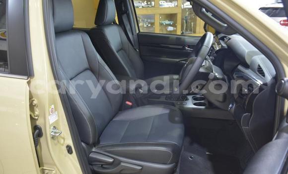 Buy Used Toyota Hilux Beige Car in Lusaka in Zambia Buy Used Toyota Hilux Beige Car in Lusaka in Zambia