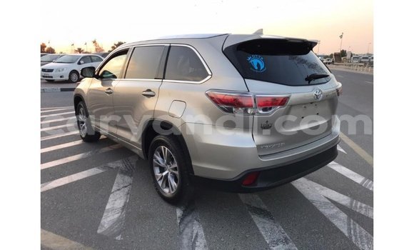 Acheter Import Voiture Toyota Highlander Autre à Import - Dubai, Zambie Acheter Import Voiture Toyota Highlander Autre à Import - Dubai, Zambie