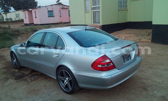 Acheter Occasion Voiture Mercedes‒Benz E–Class Autre à Chingola, Zambie Acheter Occasion Voiture Mercedes‒Benz E–Class Autre à Chingola, Zambie