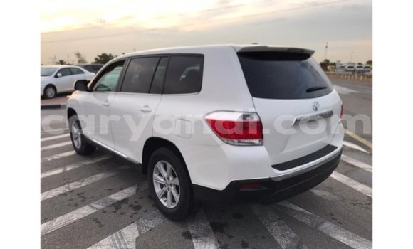 Buy Import Toyota Highlander White Car in Import - Dubai in Zambia Buy Import Toyota Highlander White Car in Import - Dubai in Zambia
