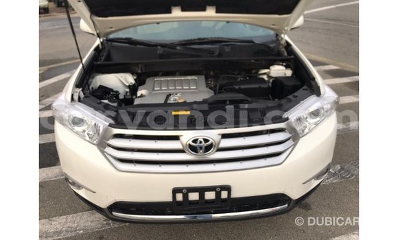 Buy Import Toyota Highlander White Car in Import - Dubai in Zambia Buy Import Toyota Highlander White Car in Import - Dubai in Zambia