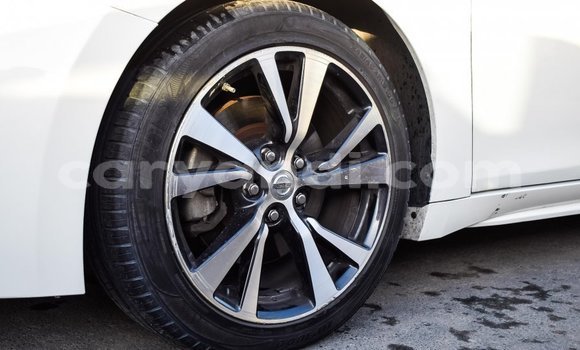 Nunua Imported Nissan Maxima Nyeupe Gari ndani ya Import - Dubai nchini Zambia Nunua Imported Nissan Maxima Nyeupe Gari ndani ya Import - Dubai nchini Zambia