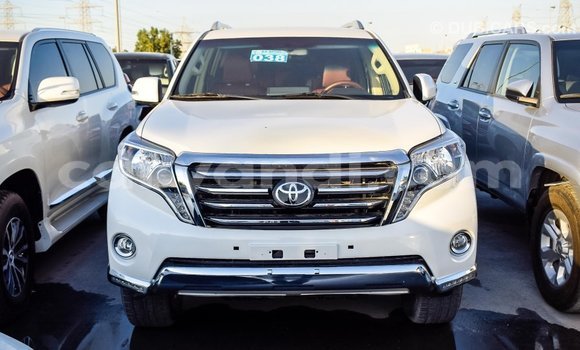 Nunua Imported Toyota Prado Nyeupe Gari ndani ya Import - Dubai nchini Zambia Nunua Imported Toyota Prado Nyeupe Gari ndani ya Import - Dubai nchini Zambia
