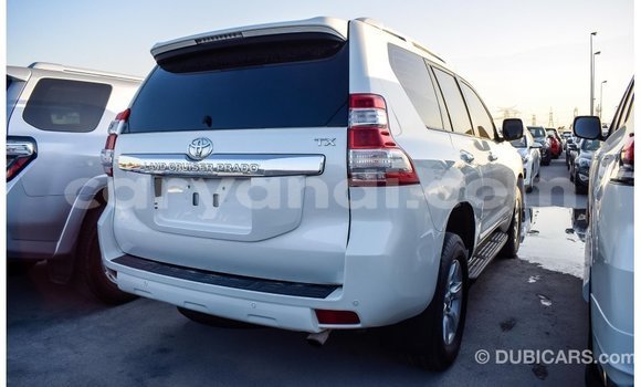 Nunua Imported Toyota Prado Nyeupe Gari ndani ya Import - Dubai nchini Zambia Nunua Imported Toyota Prado Nyeupe Gari ndani ya Import - Dubai nchini Zambia