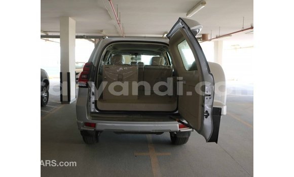Acheter Import Voiture Toyota Prado Autre à Import - Dubai, Zambie Acheter Import Voiture Toyota Prado Autre à Import - Dubai, Zambie