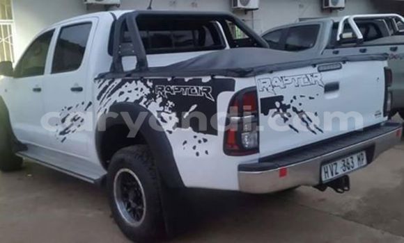 Acheter Occasion Voiture Toyota Hilux Blanc à Chingola, Zambie Acheter Occasion Voiture Toyota Hilux Blanc à Chingola, Zambie