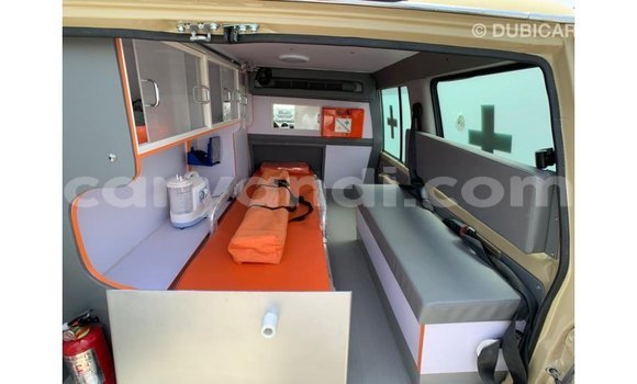 Buy Import Toyota Land Cruiser Beige Car in Import - Dubai in Zambia Buy Import Toyota Land Cruiser Beige Car in Import - Dubai in Zambia