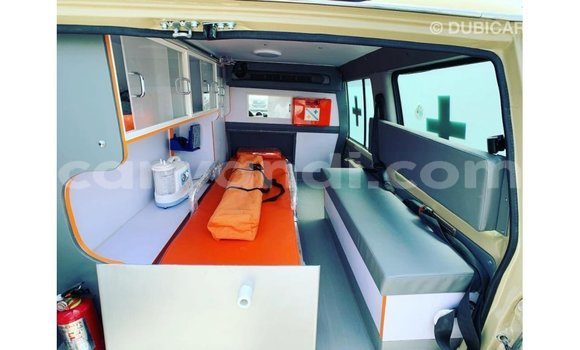 Buy Import Toyota Land Cruiser Beige Car in Import - Dubai in Zambia Buy Import Toyota Land Cruiser Beige Car in Import - Dubai in Zambia