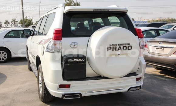 Acheter Import Voiture Toyota Prado Blanc à Import - Dubai, Zambie Acheter Import Voiture Toyota Prado Blanc à Import - Dubai, Zambie