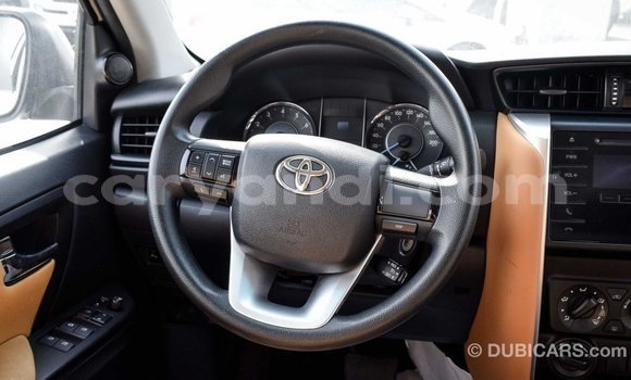 Acheter Import Voiture Toyota Fortuner Blanc à Import - Dubai, Zambie Acheter Import Voiture Toyota Fortuner Blanc à Import - Dubai, Zambie