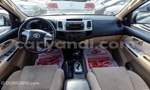 Acheter Import Voiture Toyota Fortuner Autre à Import - Dubai, Zambie Acheter Import Voiture Toyota Fortuner Autre à Import - Dubai, Zambie
