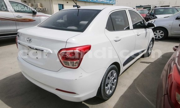 Acheter Import Voiture Hyundai i10 Blanc à Import - Dubai, Zambie Acheter Import Voiture Hyundai i10 Blanc à Import - Dubai, Zambie