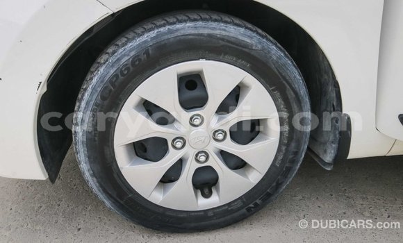 Acheter Import Voiture Hyundai i10 Blanc à Import - Dubai, Zambie Acheter Import Voiture Hyundai i10 Blanc à Import - Dubai, Zambie