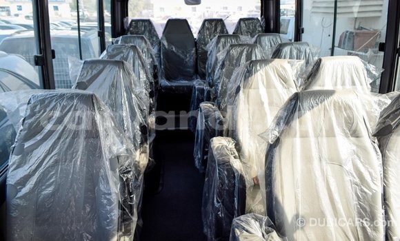 Acheter Import Voiture Hyundai Accent Beige à Import - Dubai, Zambie Acheter Import Voiture Hyundai Accent Beige à Import - Dubai, Zambie