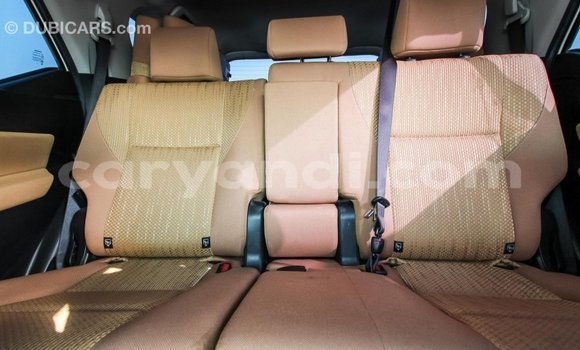 Nunua Imported Toyota Fortuner Nyeupe Gari ndani ya Import - Dubai nchini Zambia Nunua Imported Toyota Fortuner Nyeupe Gari ndani ya Import - Dubai nchini Zambia