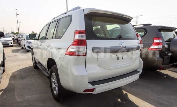 Acheter Import Voiture Toyota Prado Blanc à Import - Dubai, Zambie Acheter Import Voiture Toyota Prado Blanc à Import - Dubai, Zambie