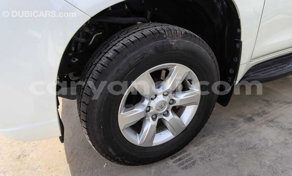 Acheter Import Voiture Toyota Prado Blanc à Import - Dubai, Zambie Acheter Import Voiture Toyota Prado Blanc à Import - Dubai, Zambie