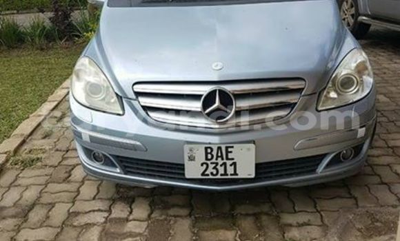 Nunua Ilio tumika Mercedes‒Benz 200 Fedha Gari ndani ya Chipata nchini Zambia Nunua Ilio tumika Mercedes‒Benz 200 Fedha Gari ndani ya Chipata nchini Zambia